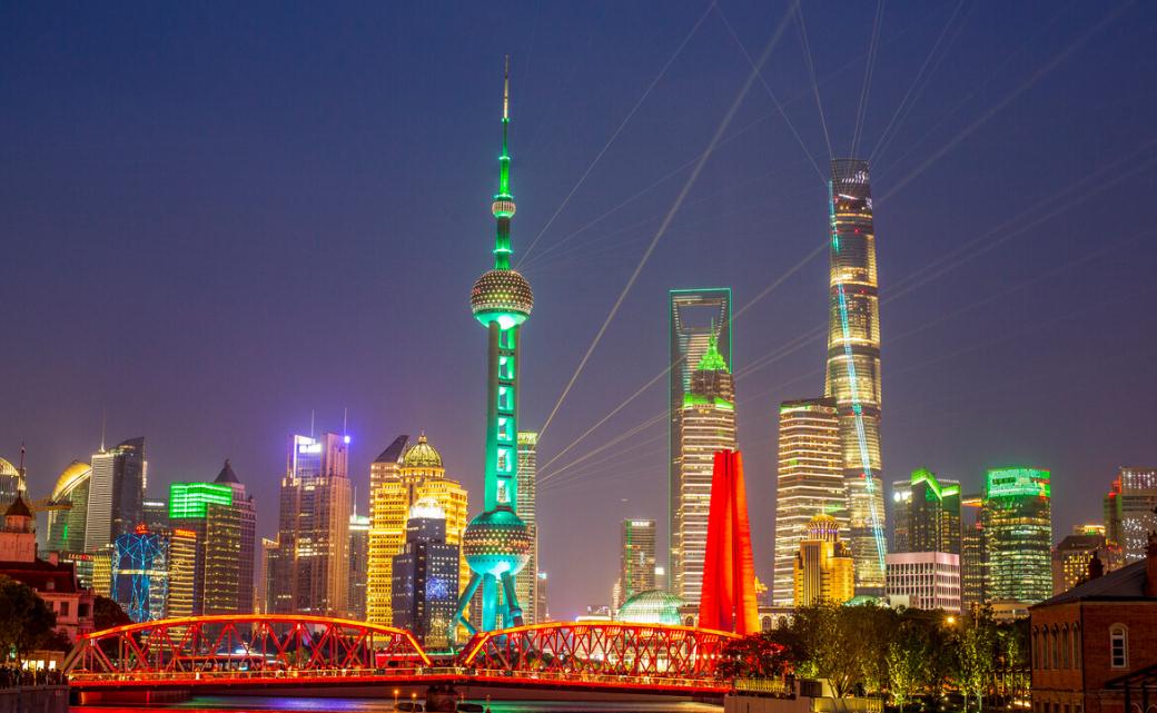 以下幾個標(biāo)題供你參考：
1. 夜景照明打造城市超美夜晚
2. 夜景照明助力城市夜晚煥美
3. 選夜景照明，點亮城市美麗夜