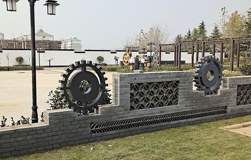 標(biāo)識(shí)牌廠家分享：景觀雕塑底座的作用-蘇昌標(biāo)識(shí)，行業(yè)經(jīng)驗(yàn)15年，為400+企業(yè)或市政單位提供標(biāo)識(shí)系統(tǒng)解決方案。