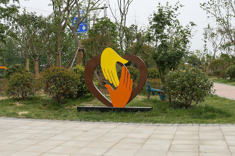 標(biāo)識(shí)牌設(shè)計(jì)公司：廣告標(biāo)識(shí)工程項(xiàng)目的費(fèi)用一般是怎么算的？-蘇昌標(biāo)識(shí)，行業(yè)經(jīng)驗(yàn)15年，為400+企業(yè)或市政單位提供標(biāo)識(shí)系統(tǒng)解決方案。